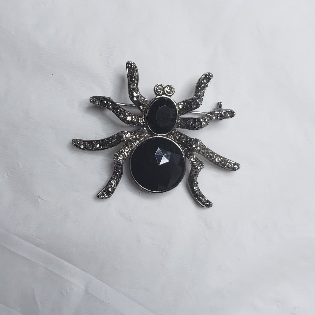 Liz Claiborne Black And Silver Spider With Rhinestones 18$